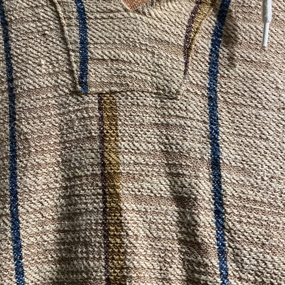 Medium - Picture 3 of 5